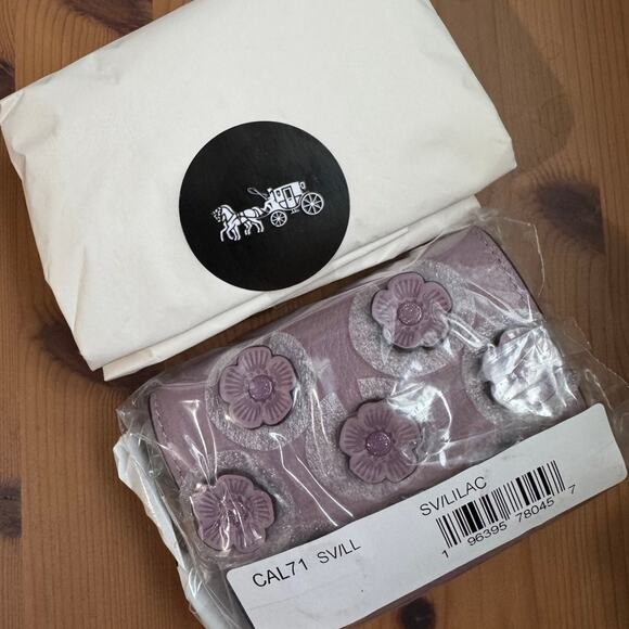 🌸 Coach Mini Wallet On A Chain With Floral Applique - Picture 7 of 12